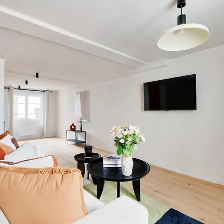 Sereners In Montorgueil - Rue Saint-denis *