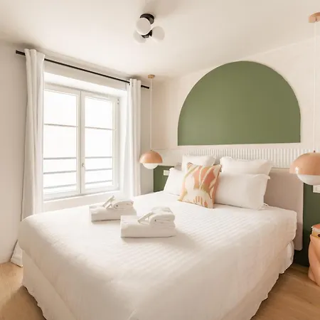 Sereners In Montorgueil - Rue Saint-denis *