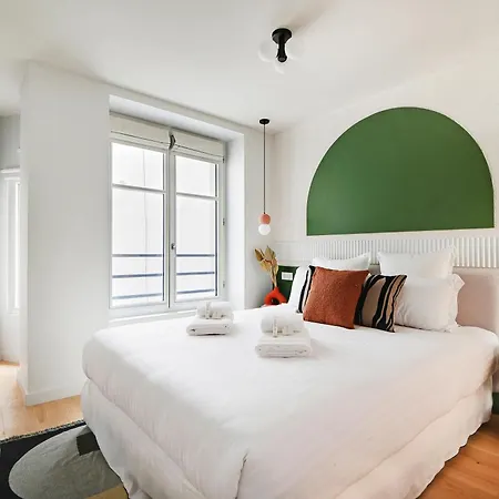 Апартаменты Sereners In Montorgueil - Rue Saint-denis Париж