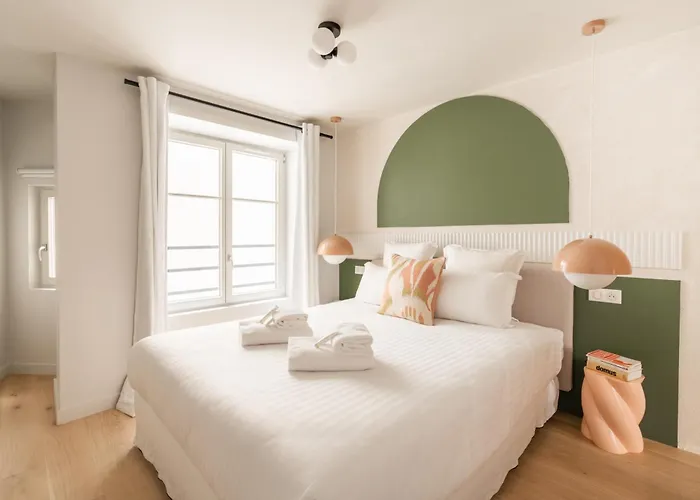 Sereners In Montorgueil - Rue Saint-denis *